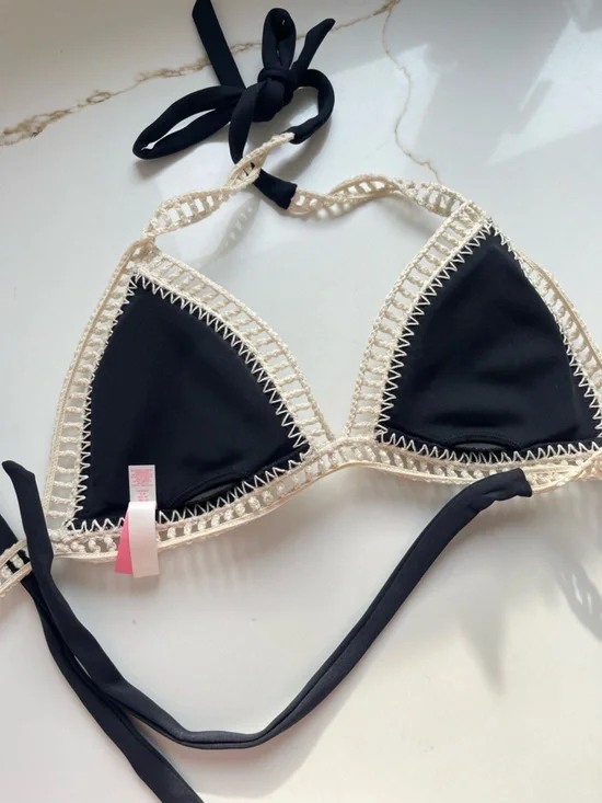 Victoria's Secret Black Crochet Bikini Top small - Picture 3 of 5